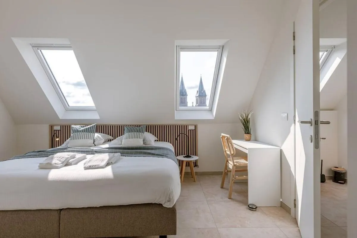 Ruime, Luxe Duplex Penthouse Met 3 Slaapkamer Ostend Apartment
